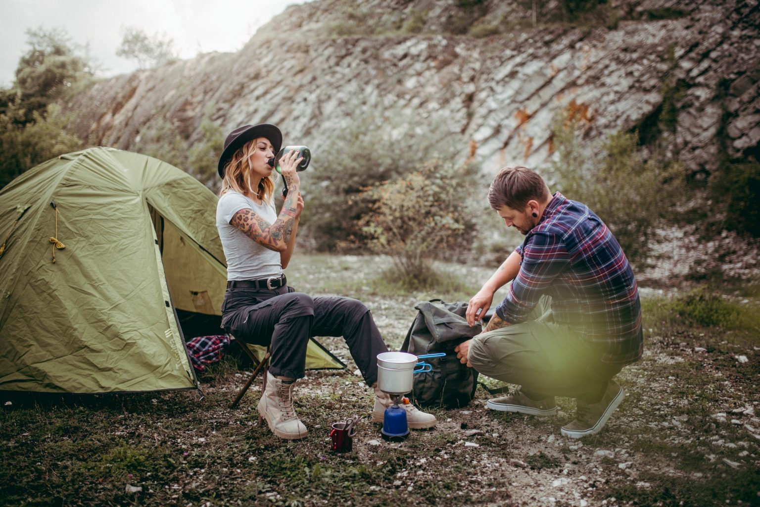 Portable water filter for survival Sawyer squeeze filter—clean drinking water anywhere for hiking, camping, and emergencies in the USA.