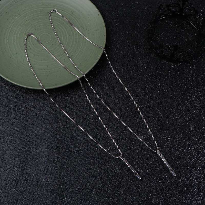 Silbato de supervivencia de emergencia: llavero y collar con silbato portátil y potente