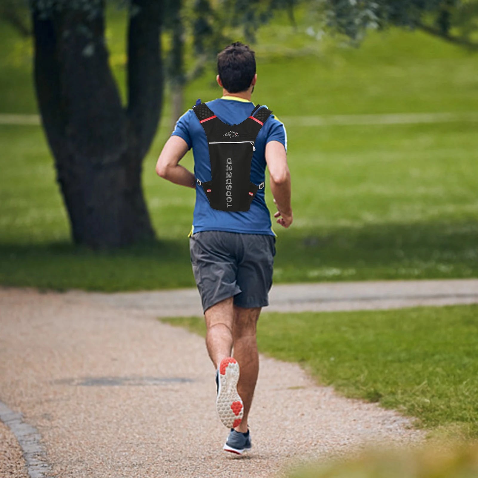 Hydration Pack Backpack with 2L Water Bladder Super Lightweight Breathable Hydration Vest For Outdoors Running Cycling Climbing